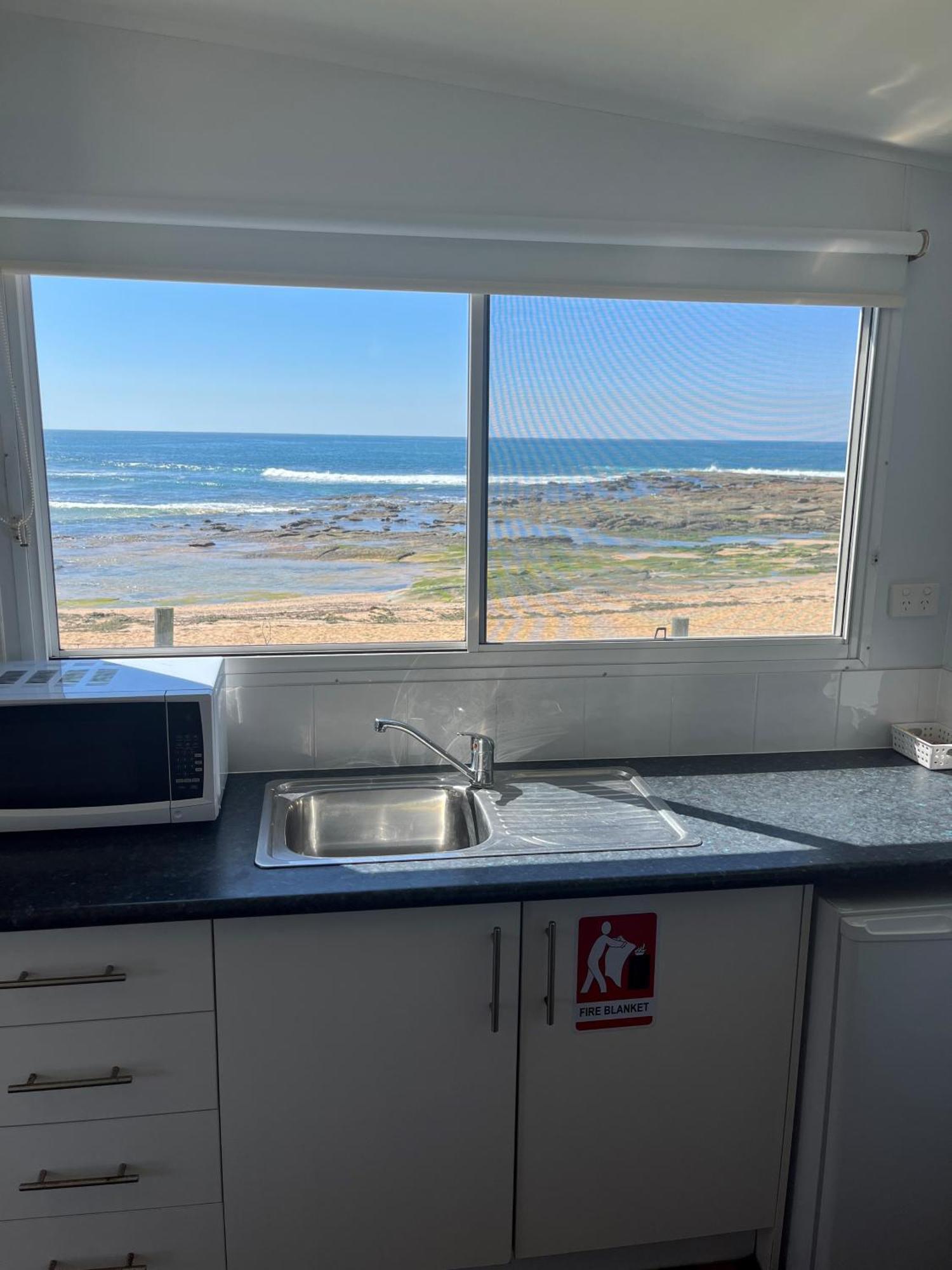 Blue Lagoon Beach Resort Bateau Bay Luaran gambar